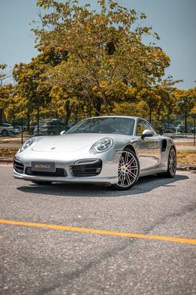 PORSCHE 911 3.8 6 CILINDROS 24V TURBO GASOLINA 2P AUTOMÁTICO PORSCHE 911 3.8 6 CILINDROS 24V TURBO GASOLINA 2P AUTOMÁTICO